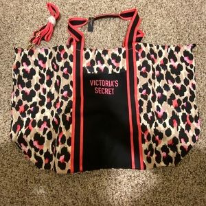 NWT Victoria’s Secret tote bag